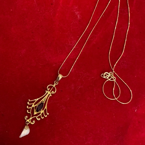 10k antique necklace.